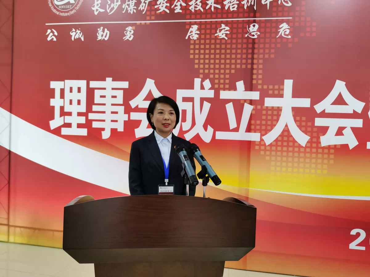罗文芳.jpg